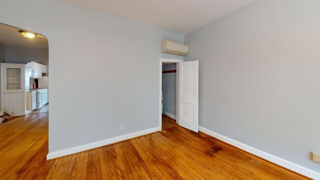 Foto del edificio - 4021 7th St NE