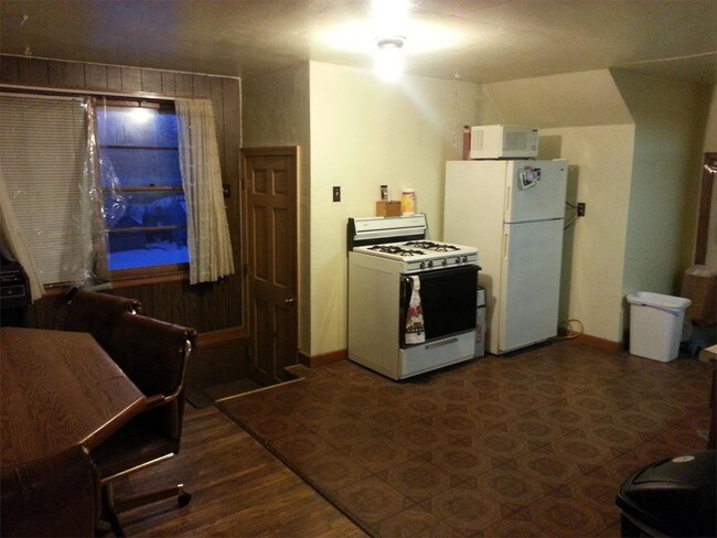 Building Photo - 1619 Rainbow Dr