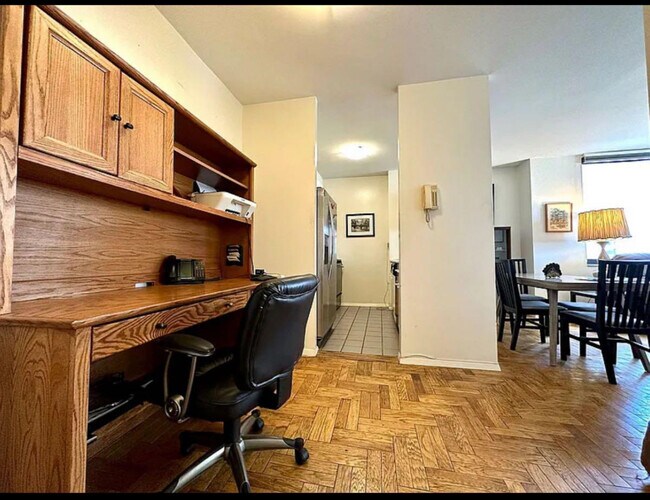 Foto del edificio - 62 W 62nd St