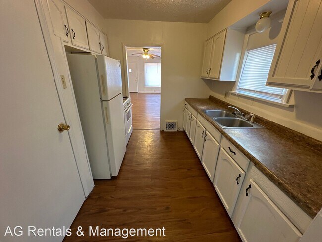 Building Photo - 4 br, 1 bath House - 4035 Reed St