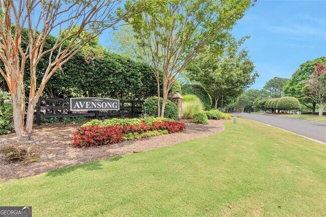 Building Photo - 105 AVEN