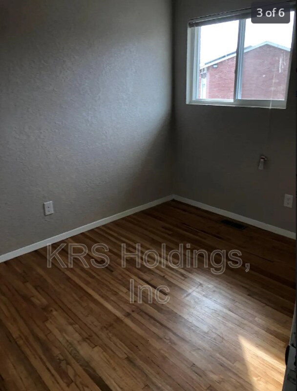 Foto del edificio - 4313 Newsome Dr