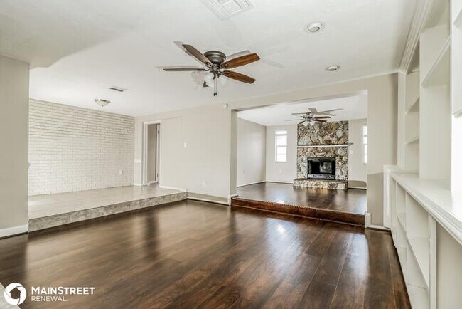 Foto del edificio - 5643 Elena Dr, Holiday, FL 34690