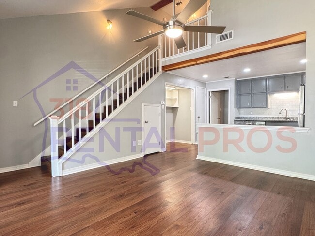 Foto del edificio - 2 Bed, 2 Bath Townhouse in Ruston!