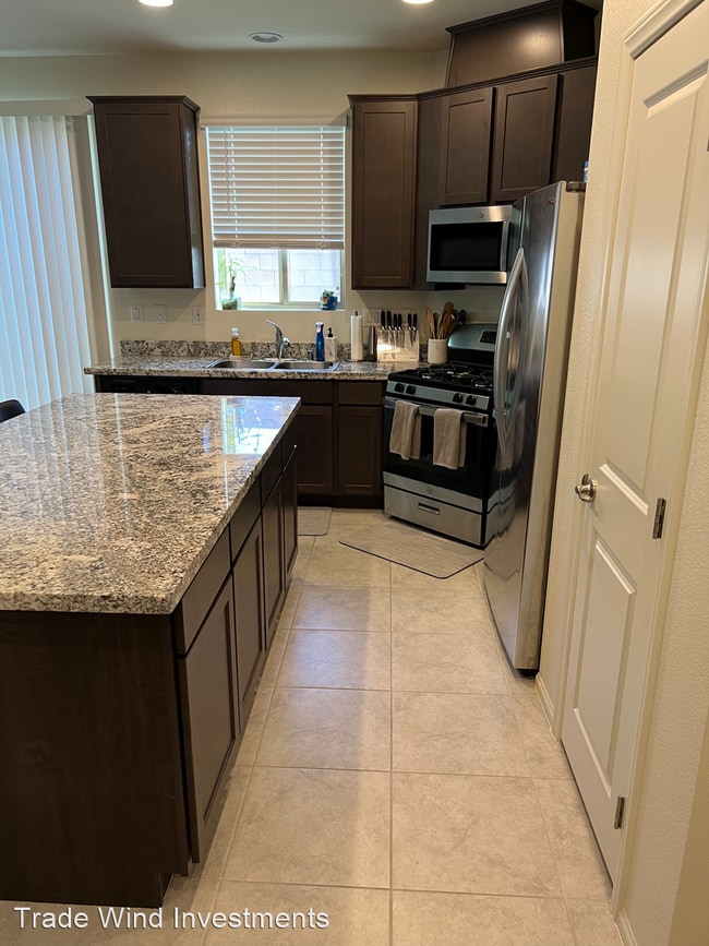 Building Photo - 4 br, 2.5 bath House - 89 PALM PARK COURT