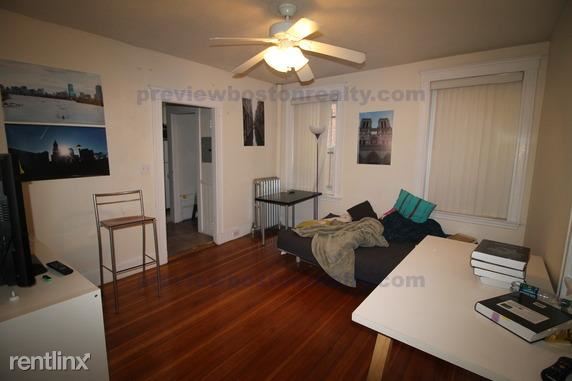 Building Photo - 6 Barrows St