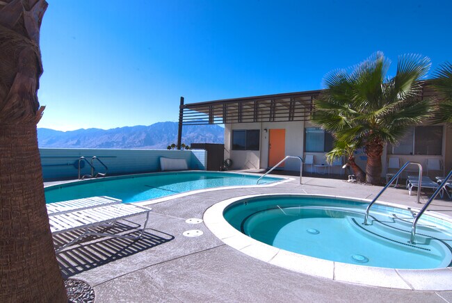 Building Photo - 68110 Club Circle Dr