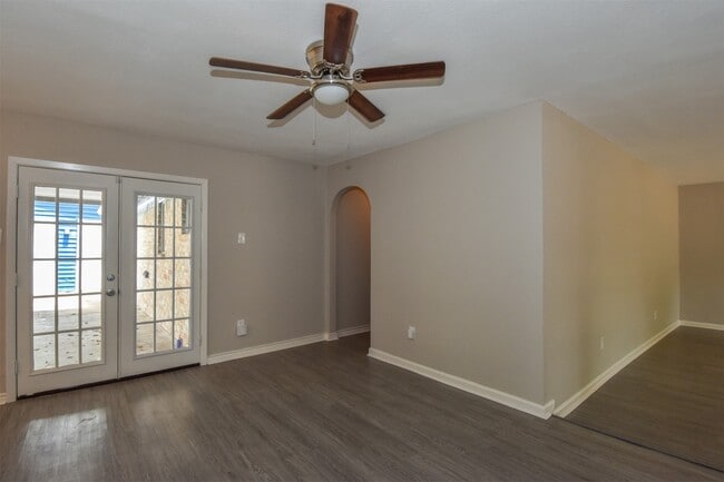 Building Photo - 11719 Murr Way