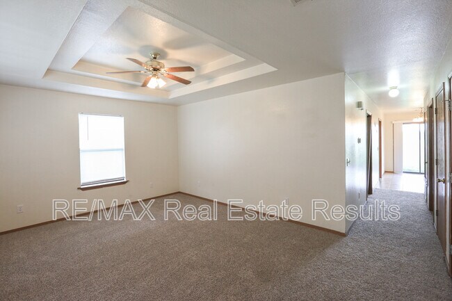 Foto del edificio - 2223 W Roselawn St