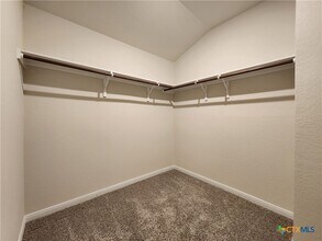 Building Photo - 1225 Ella Xing