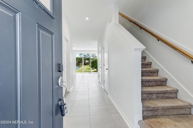 Building Photo - 13115 Annie’s Walk Dr