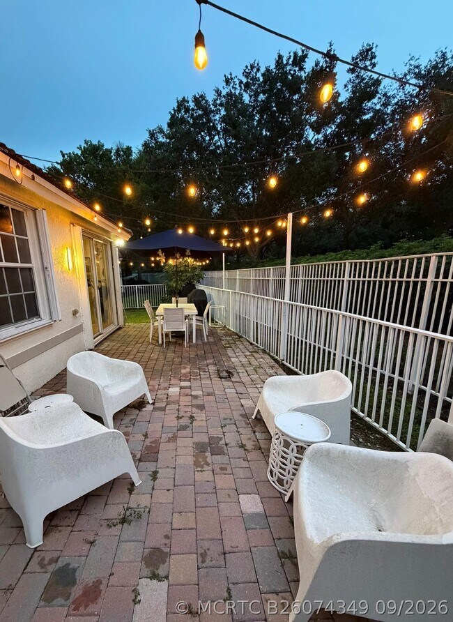 Foto del edificio - 2755 SW 187th Ave