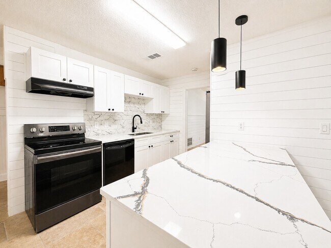 Foto del edificio - 7 Carol Ct