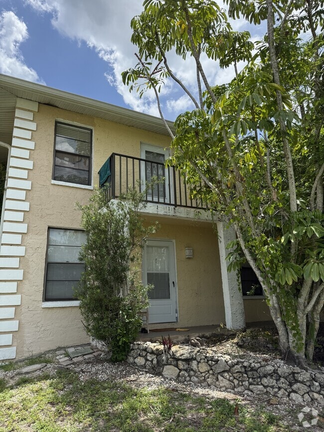 Building Photo - 3806 Guilford Rd