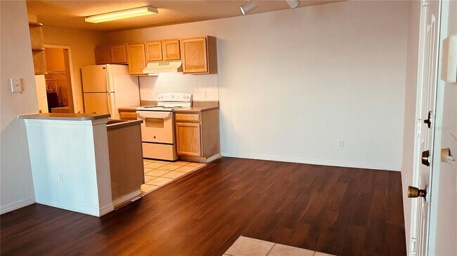 Building Photo - 7630 Pissarro Dr