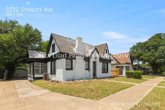 Foto del edificio - 3212 Stanley Ave