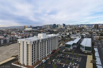 Building Photo - 3930 University Center Dr