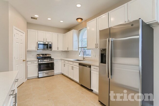 Building Photo - 4015 Camelia Glen Ln