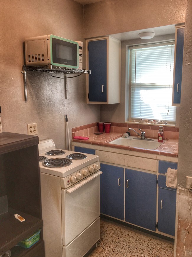 Interior Photo - 11095 1st St E
