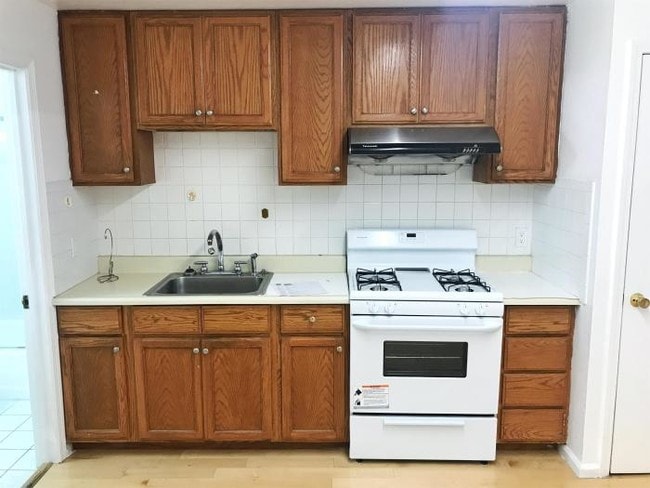 Building Photo - 2 bedroom in San Francisco CA 94112