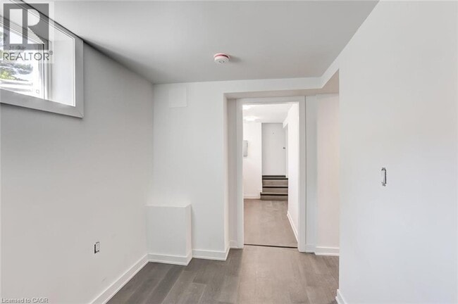 Photo du bâtiment - 38 Thirty Third St