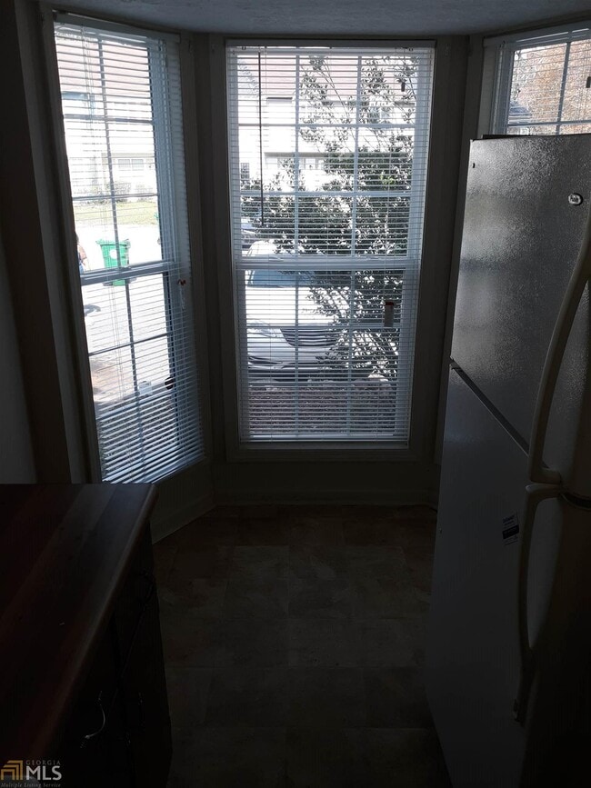 Building Photo - 462 Prince of Wales