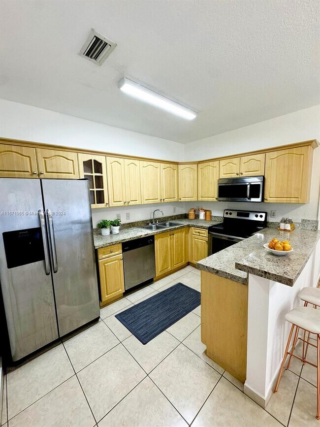 Building Photo - 7532 NW 177th Terrace