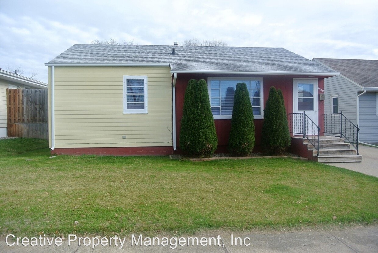 Primary Photo - 2 br, 1 bath House - 620 17th St NW