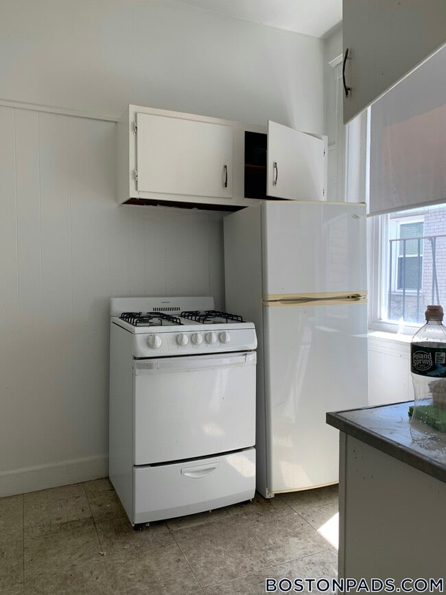 Building Photo - 1800 Commonwealth Ave