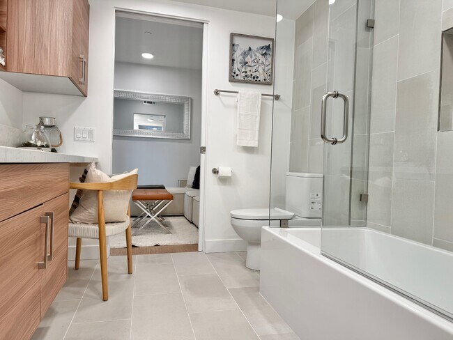 Building Photo - 8900 Ramsgate Ave