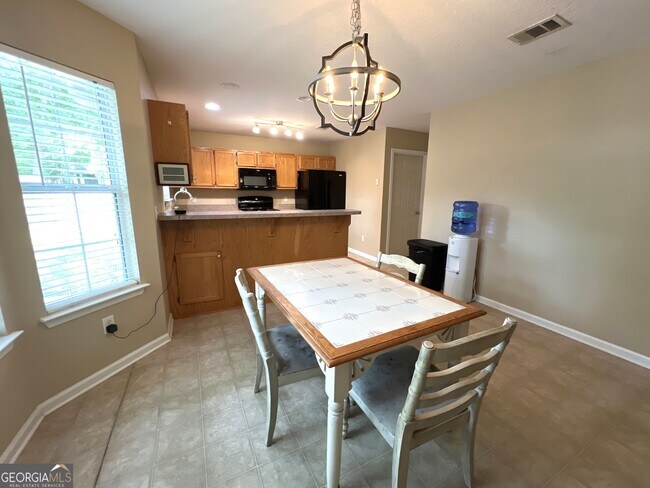 Foto del edificio - 114 Royal Acres Cir