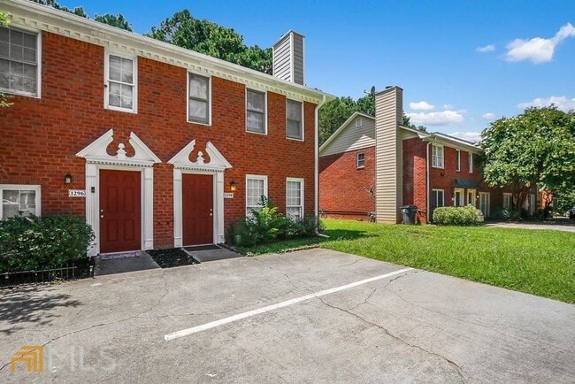 Building Photo - 1296 Sweet Pine Dr