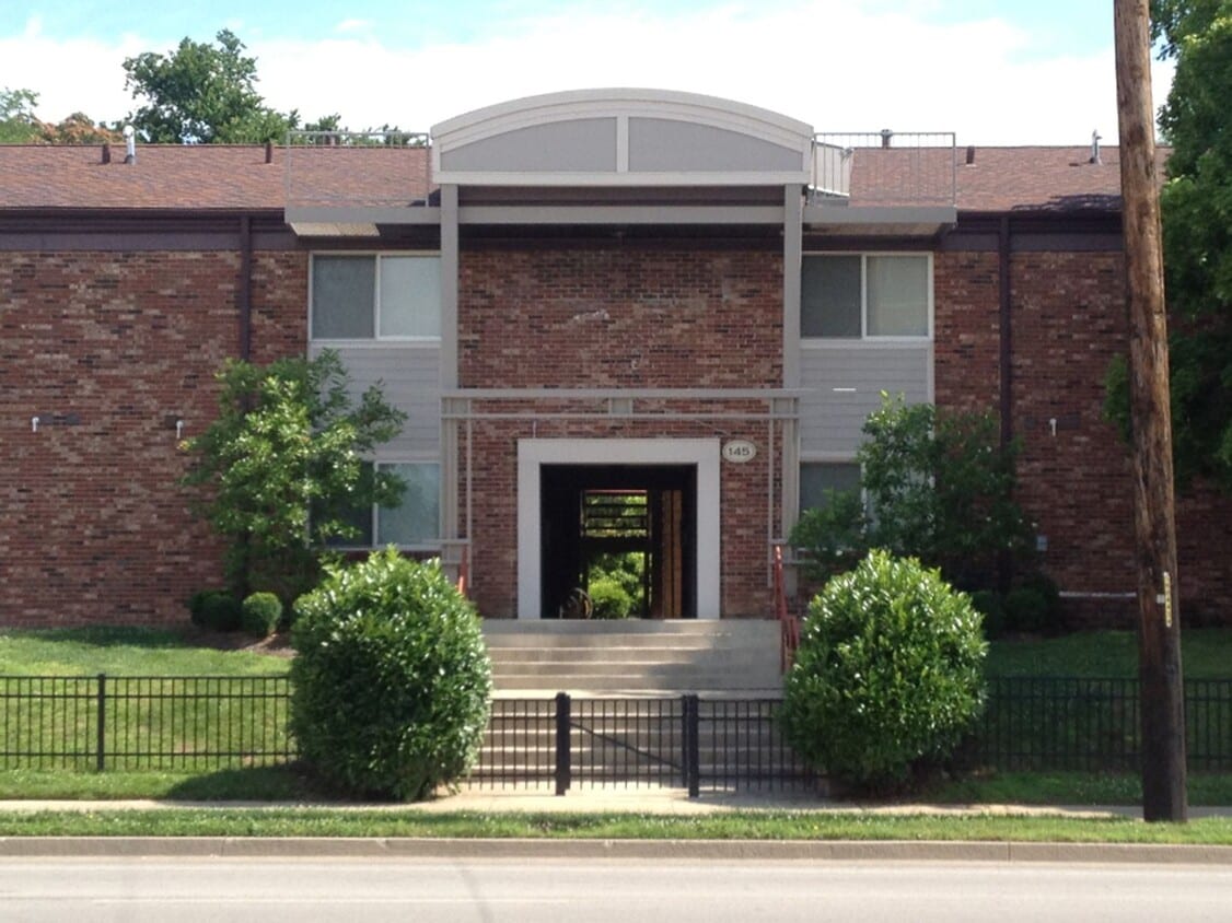 Primary Photo - COMING IN AUGUST! Attractive Condo, Lots o...