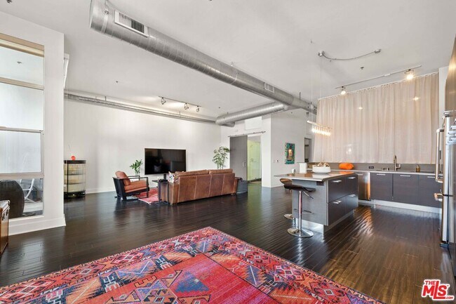 Building Photo - 13320 Beach Ave