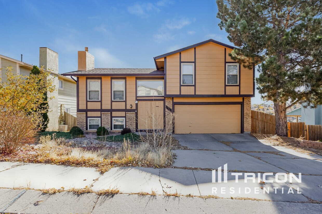 Foto principal - 7045 Nettlewood Pl