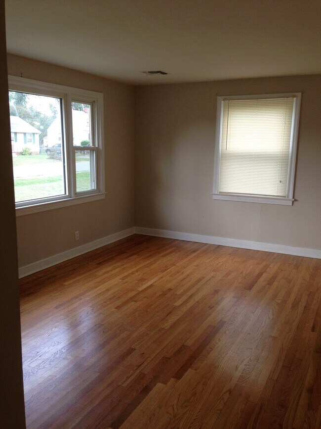 Foto del edificio - 3607 Harris Ave