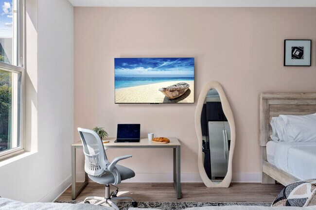 Building Photo - 617 N 12th St