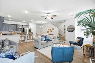 Building Photo - 8712 Tudor Pl