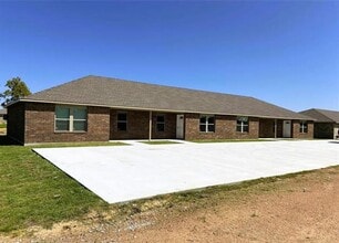 Building Photo - 13001 Owen Ln