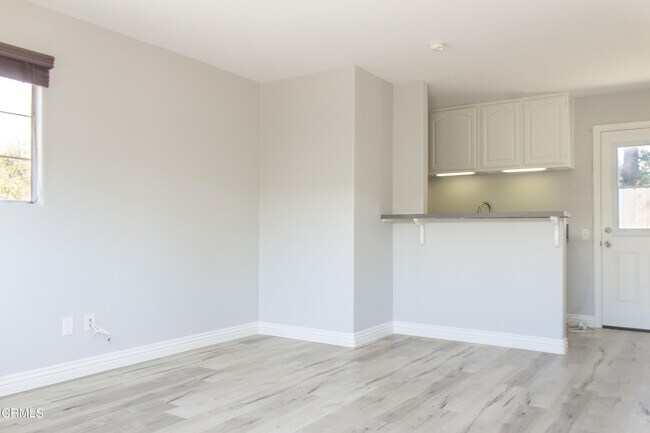 Foto del edificio - 182 Anacapa Dr