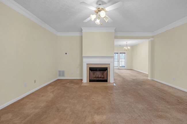 Foto del edificio - 5475 Hampton Ct