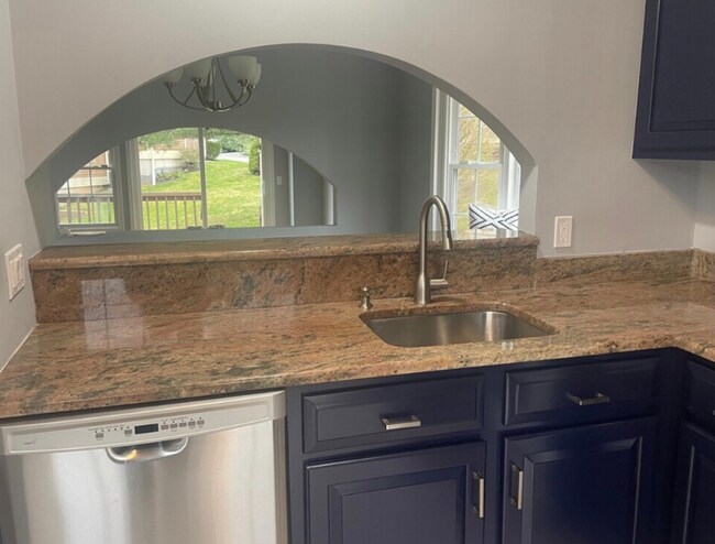 Foto del edificio - 173 Foxbridge Village Rd