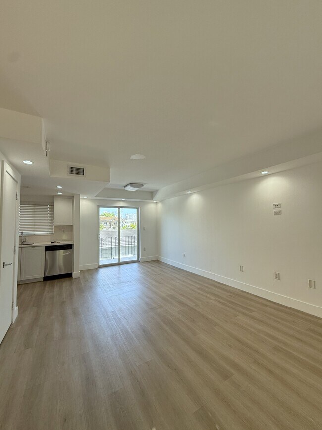 Foto del edificio - 1328 NW 4th St