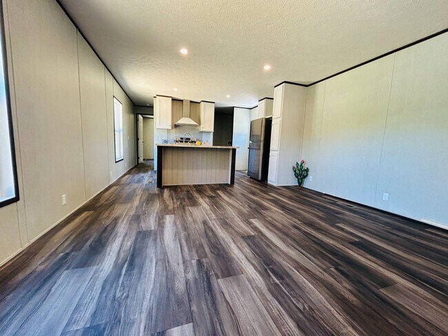 Foto del edificio - 575 Payne Creek