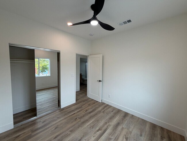 Foto del edificio - Brand New!! (2026) 2 Bed / 1 Bath Home Near Campus (Lease out, pending signatures. Check back in ...