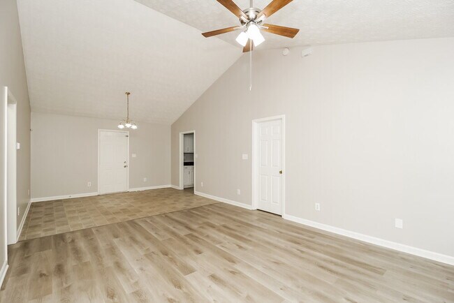 Building Photo - 201 Wagon Wheel Dr