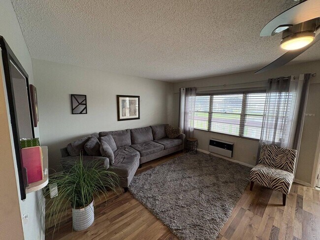 Foto del edificio - 34 Preston Way