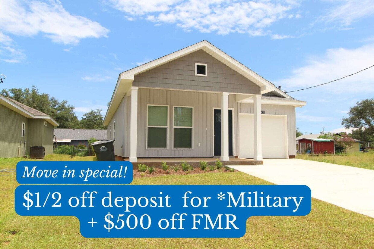 Foto principal - Spacious 3BR/2BA Home with Move-In Special...