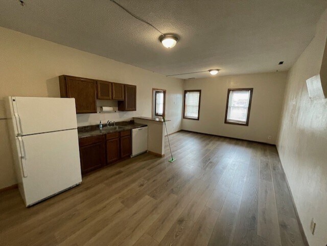 Building Photo - 115 5th Ave W