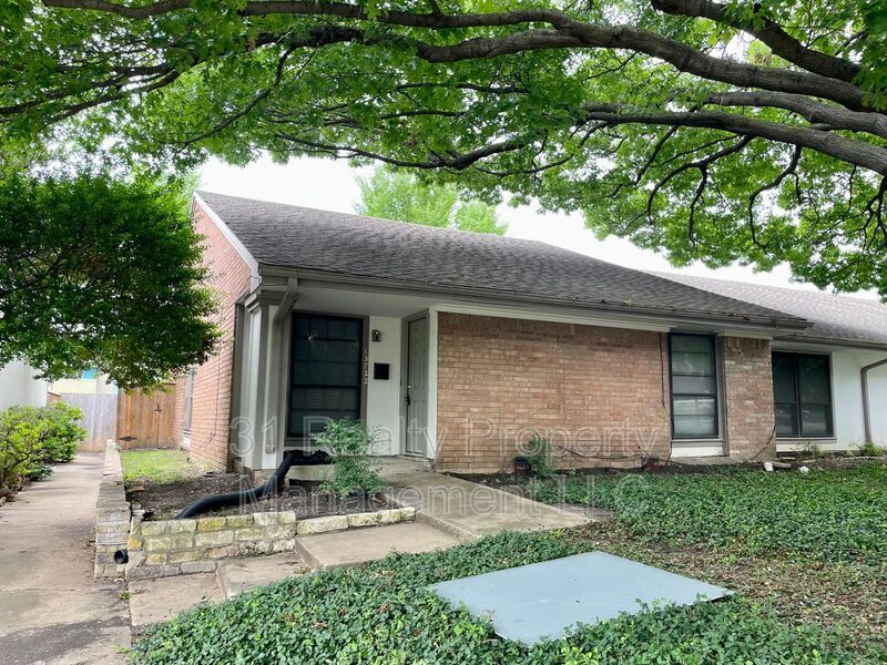 Photo - 13722 Flagstone Lane